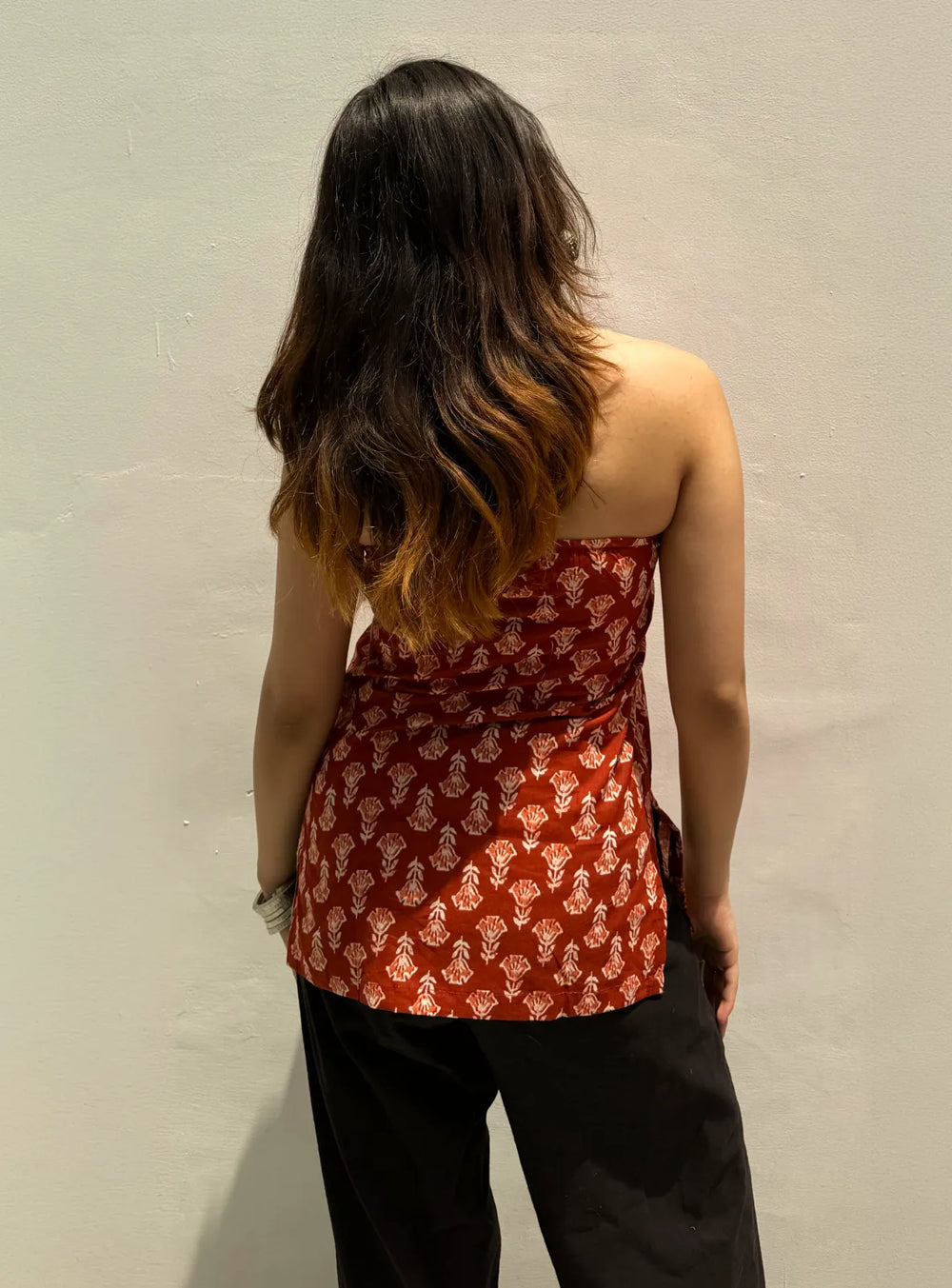 Trendy Red Printed  Halter Neck Sleevless Kurti