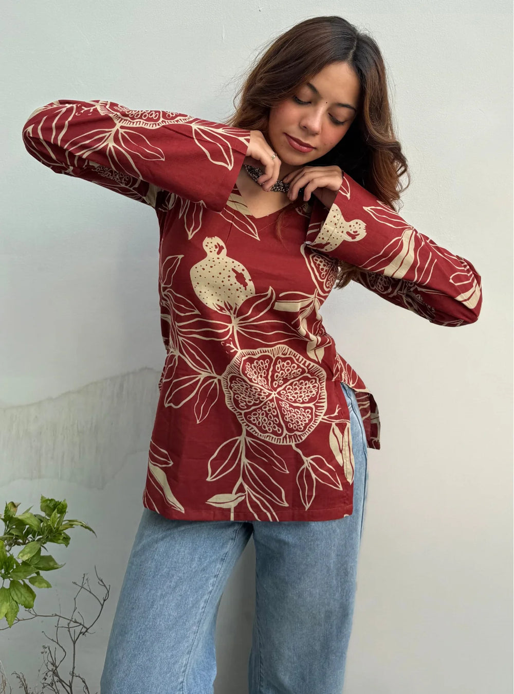 Beutiful Red Printed Bell Sleevless Kurti