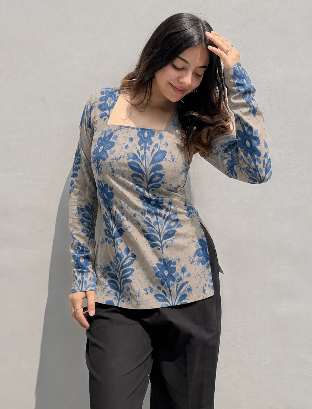 Classy Square Neck Corset Back Full Sleevs Kurti