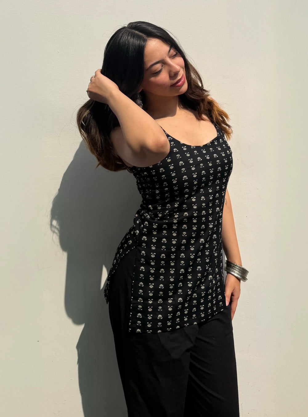 Classy Black Printed Sleevless Kurti