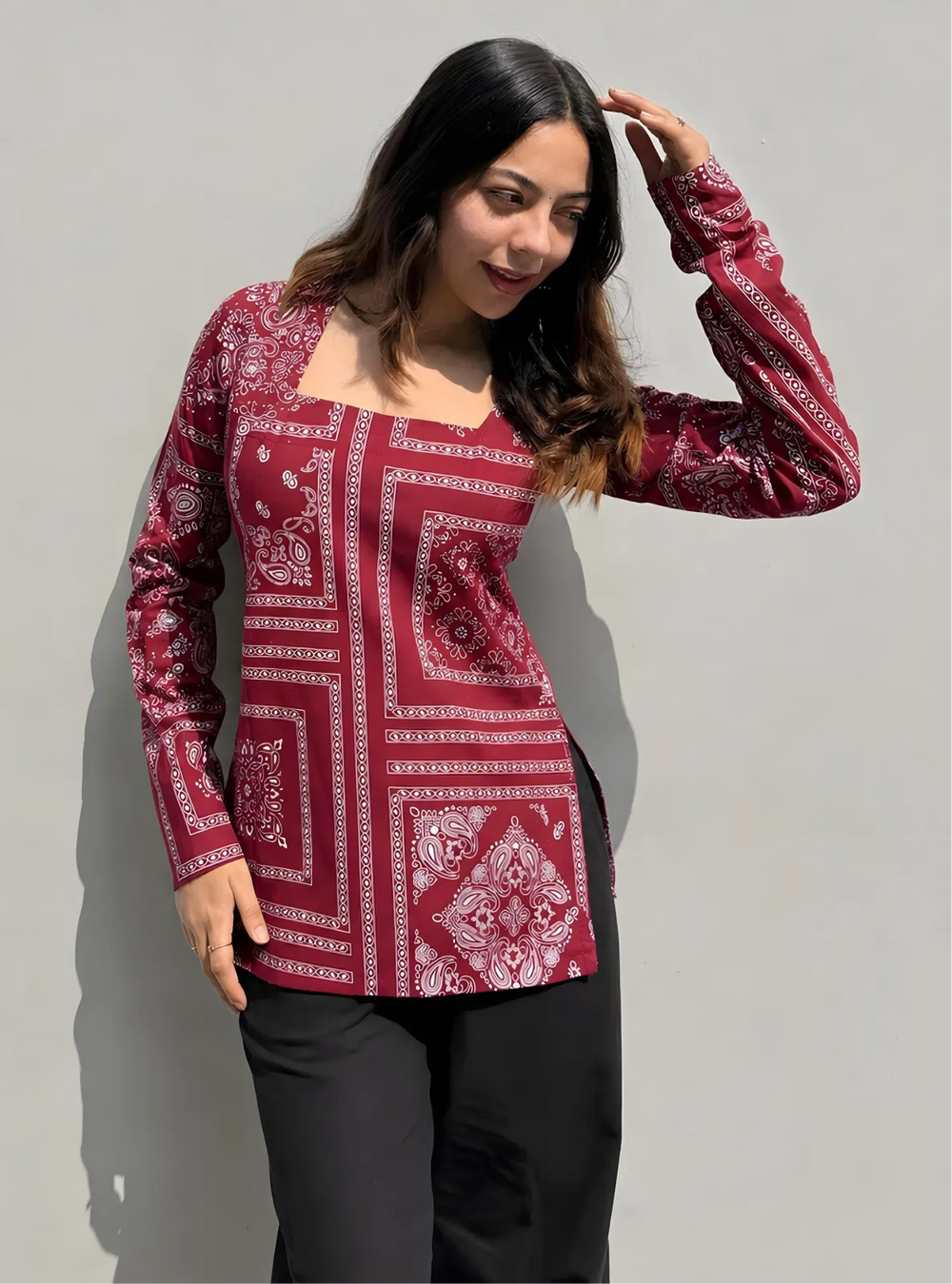 Trendy Square Neck Full Sleevs kurti