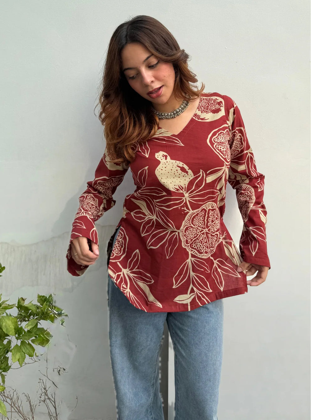 Beutiful Red Printed Bell Sleevless Kurti
