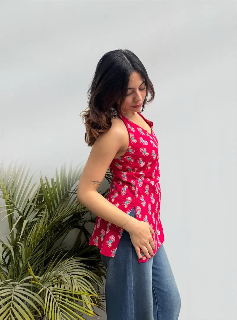 Lovely Pink Printed  Halter Neck Sleevless Kurti