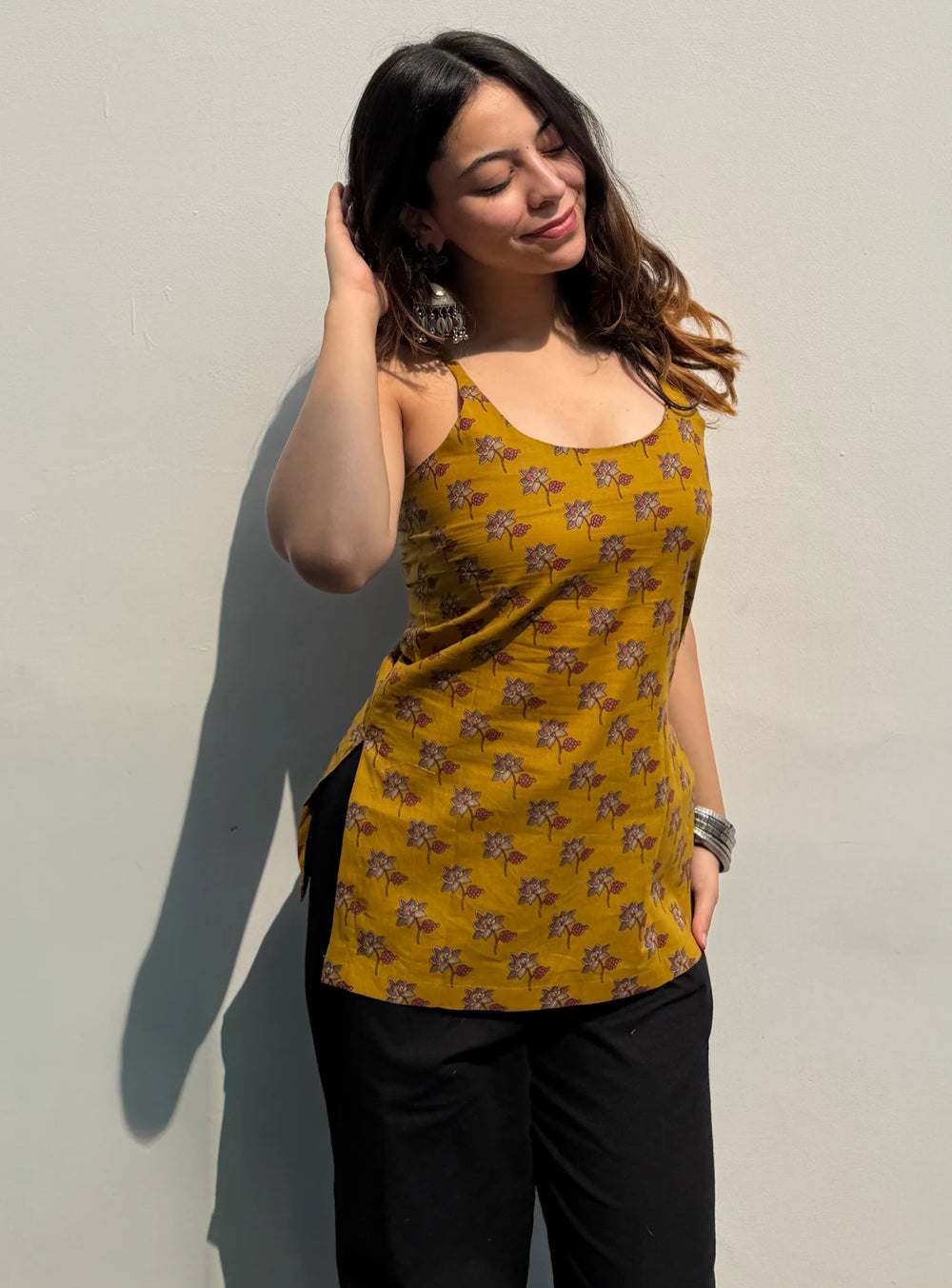 Trending Sleevless Kurti