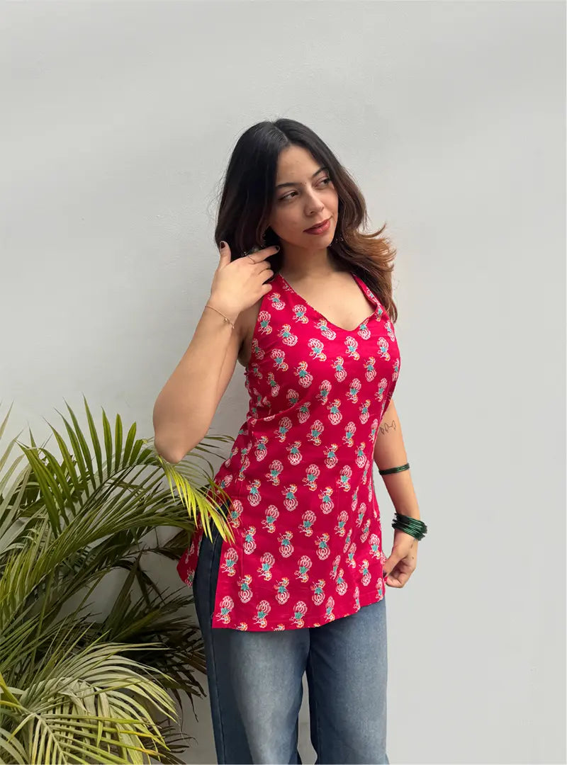 Lovely Pink Printed  Halter Neck Sleevless Kurti