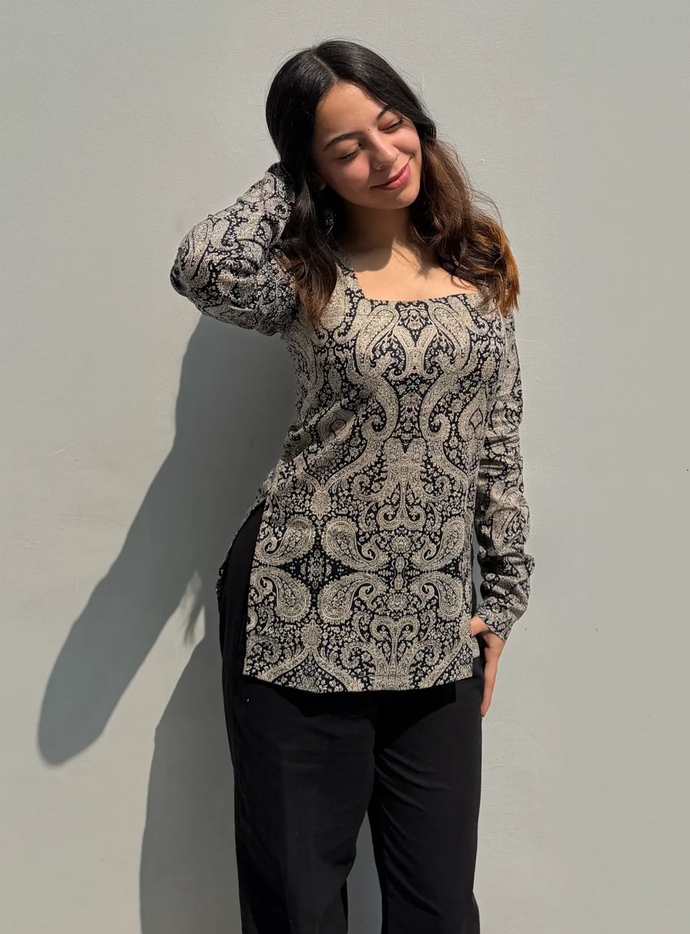 Beutiful Square Neck full Sleevs kurti