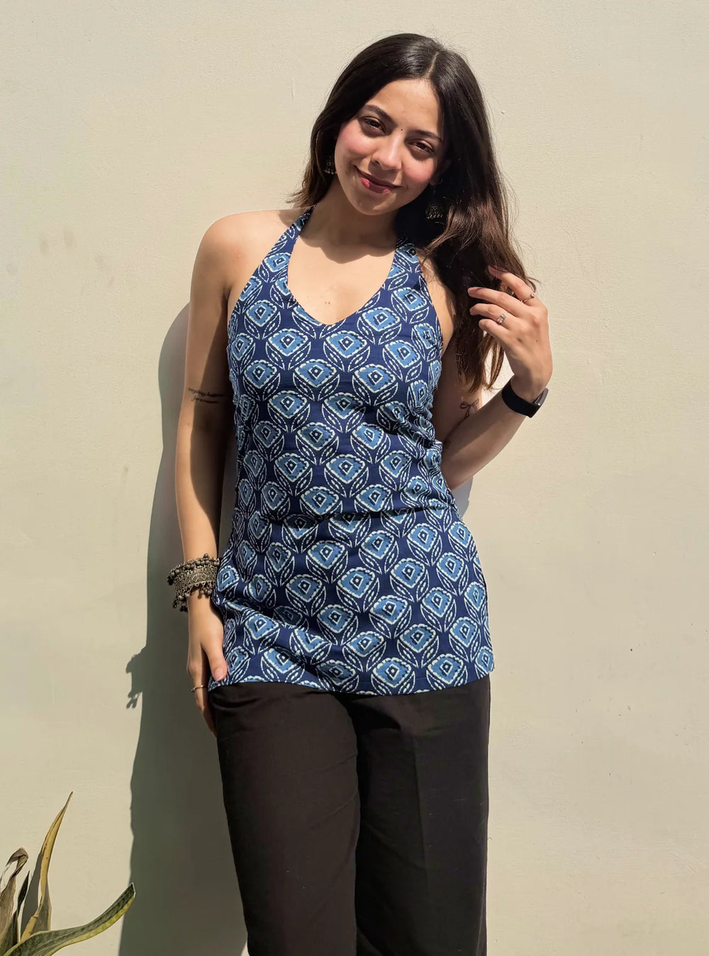 Beutiful Printed  Halter Neck Sleevless Kurti