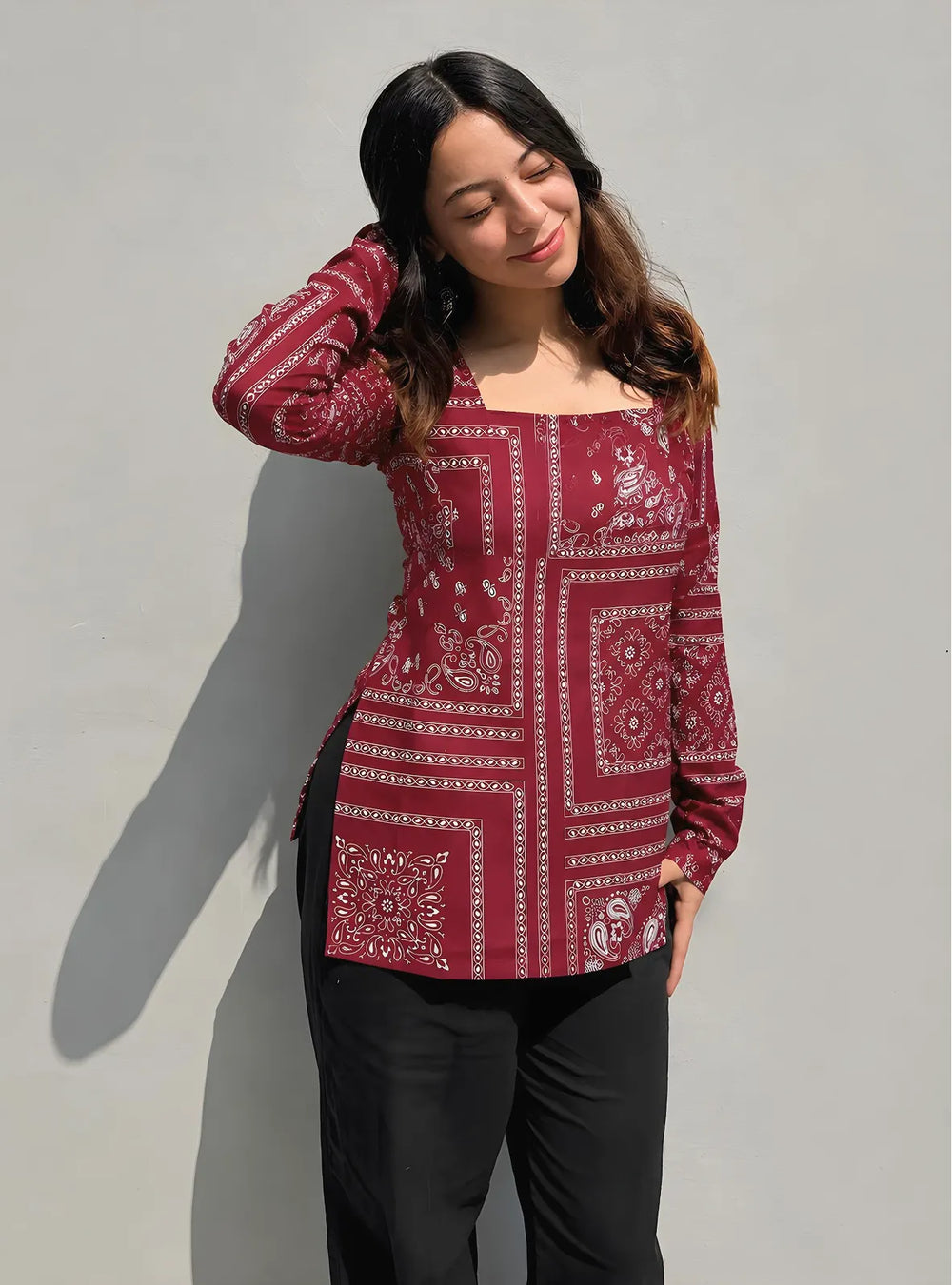 Trendy Square Neck Full Sleevs kurti