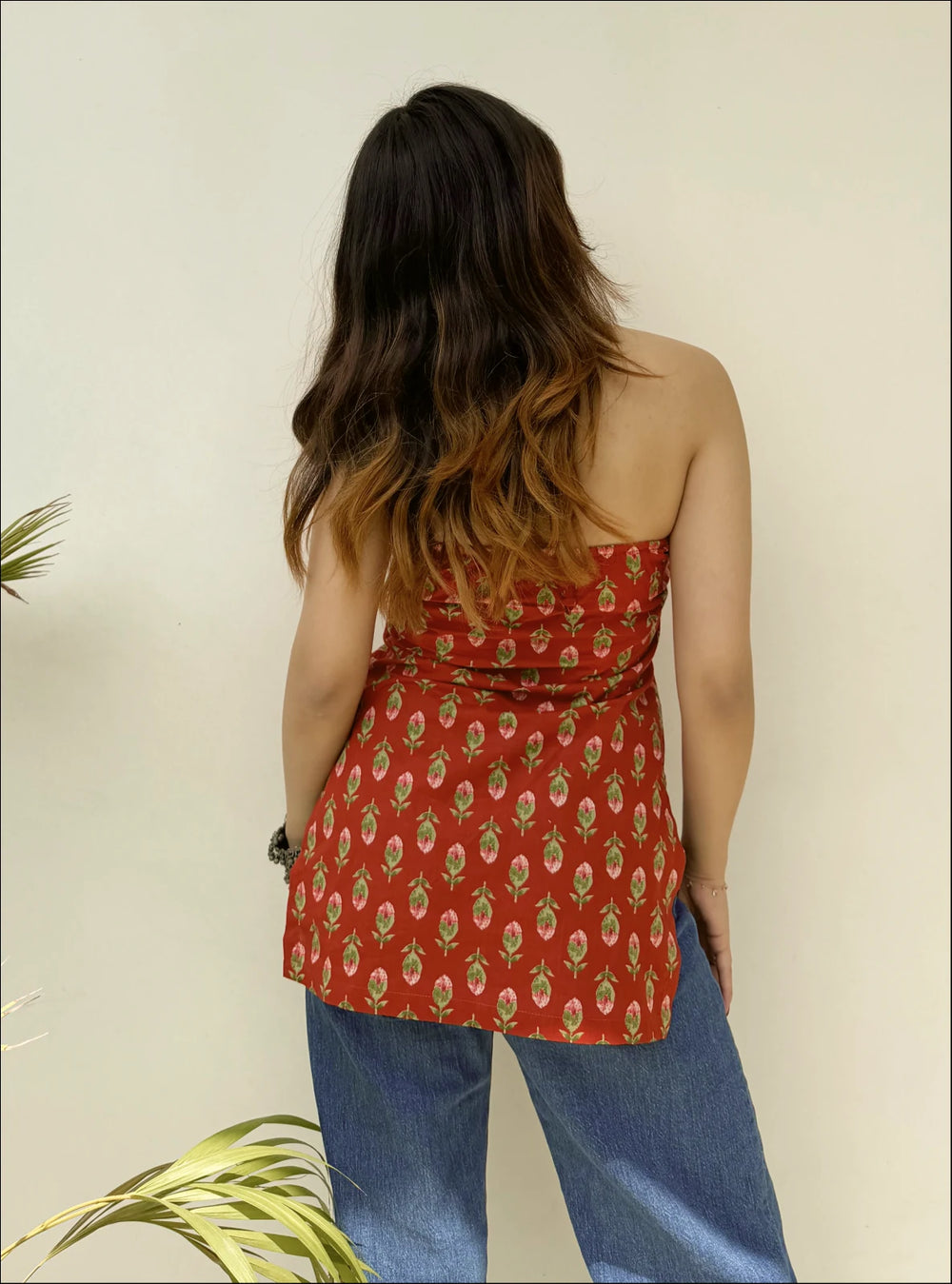 Glossy Red  Halter Neck Sleevless Kurti