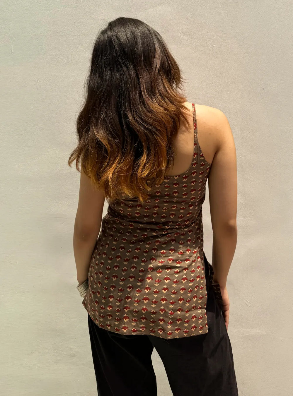 Beutiful Sleevless Kurti